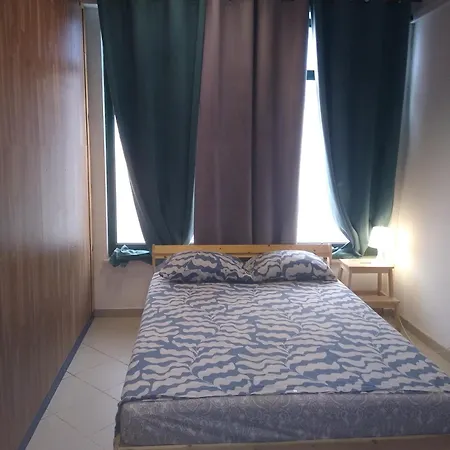 Melaya Budget Hostel *